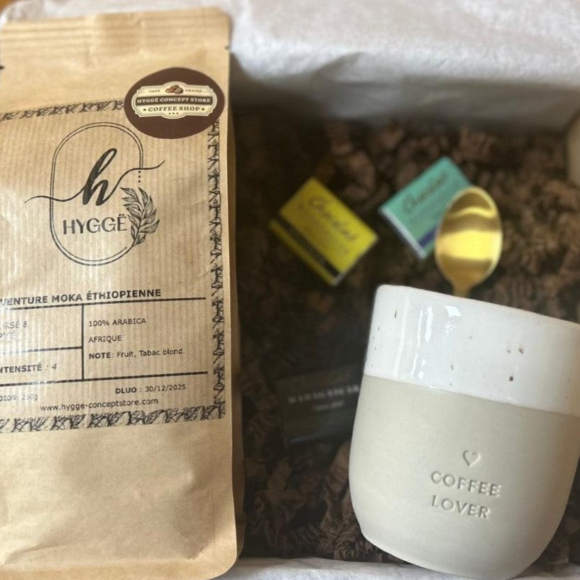 coffret-cadeau-coffee-lover-mug-faience-cafe-250g-hygge-concept-store