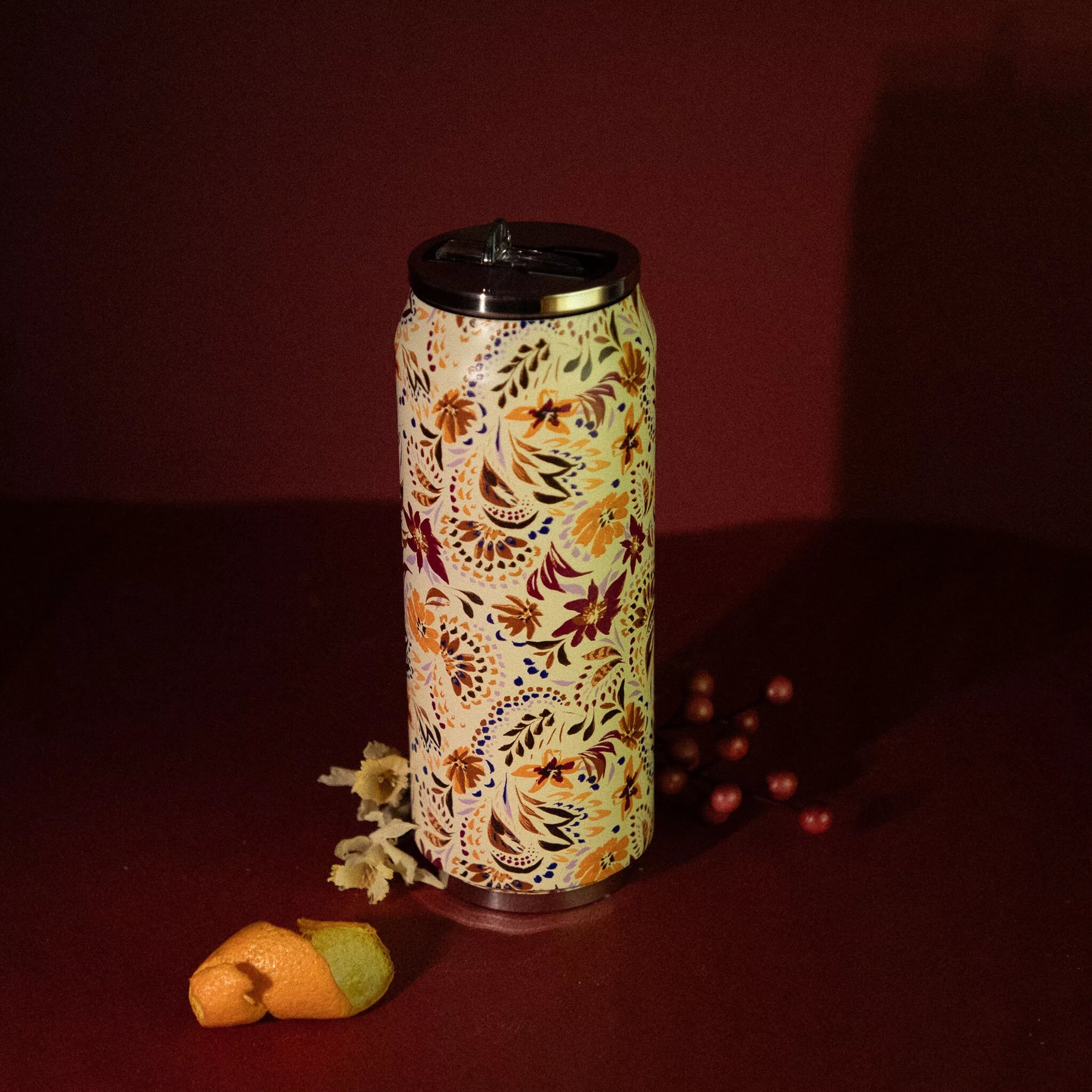 Canette isotherme avec paille intégrée