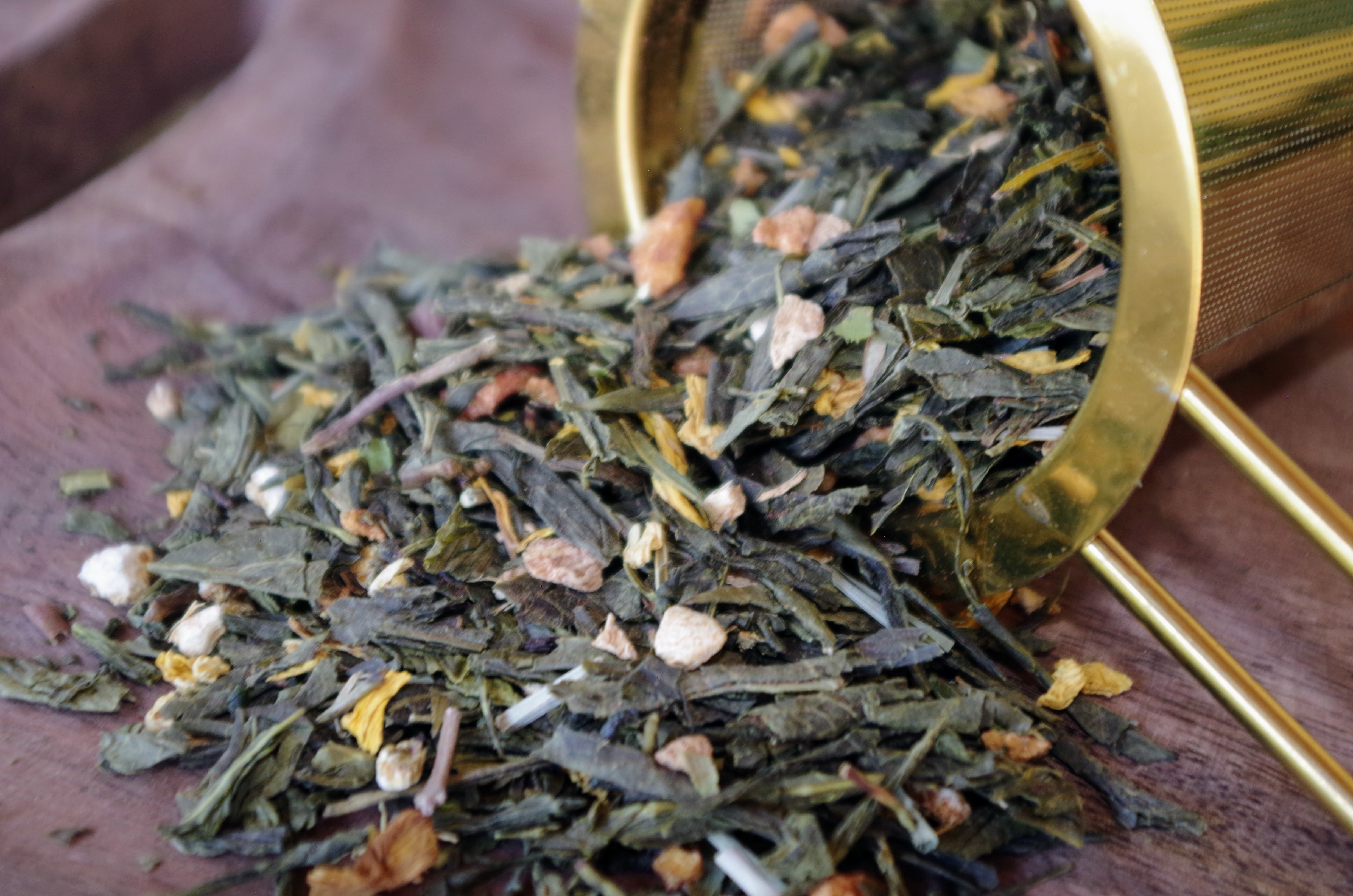 Photo du Thé Vert Russe Bio – Thé vert Sencha aux notes d’agrumes, infusion fraîche et ensoleillée.