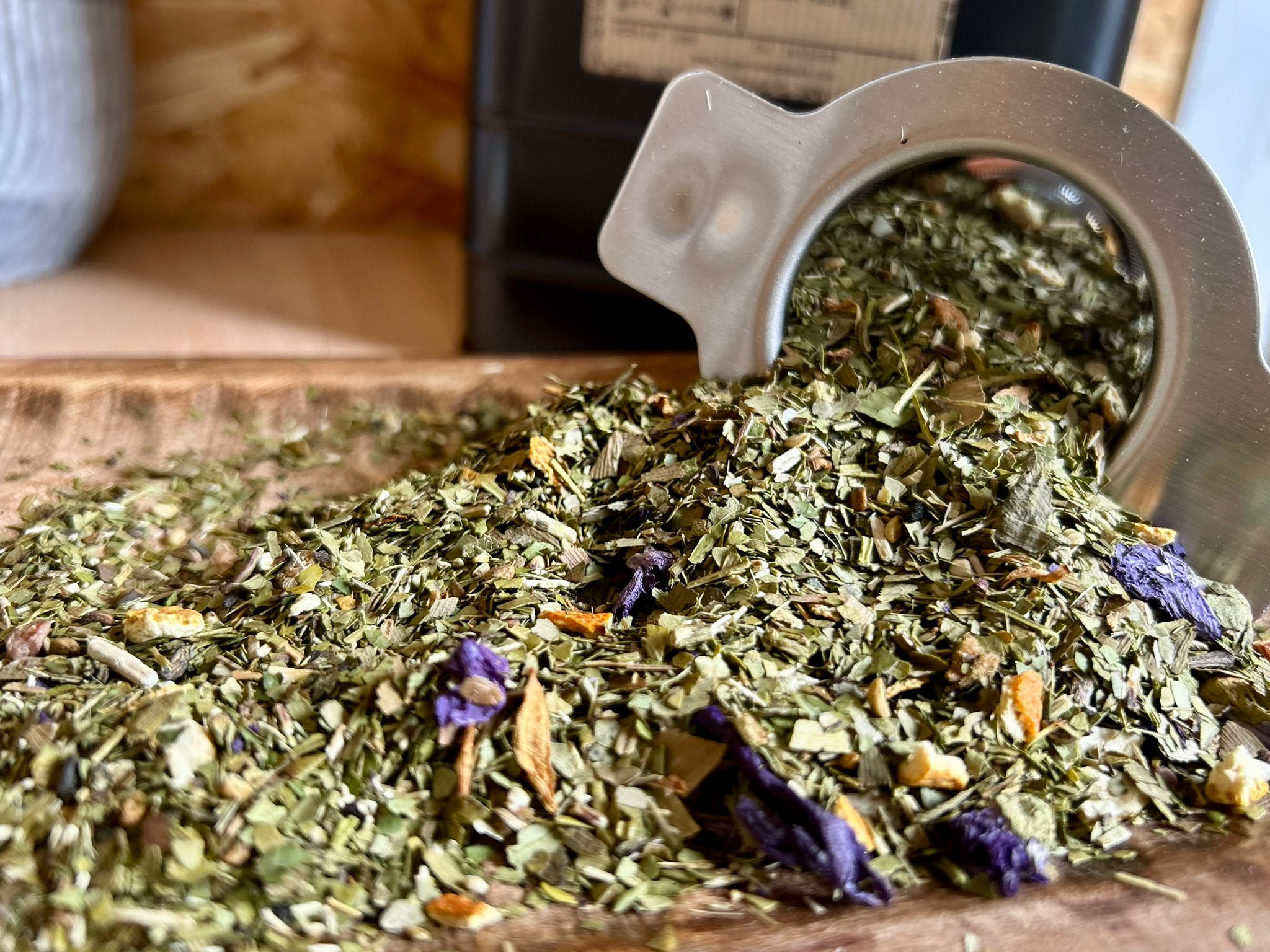 Maté vert, ginkgo et guarana : le trio gagnant pour un coup de fouet naturel, allié à de délicieuses notes fruitées d’ananas et d’orange.