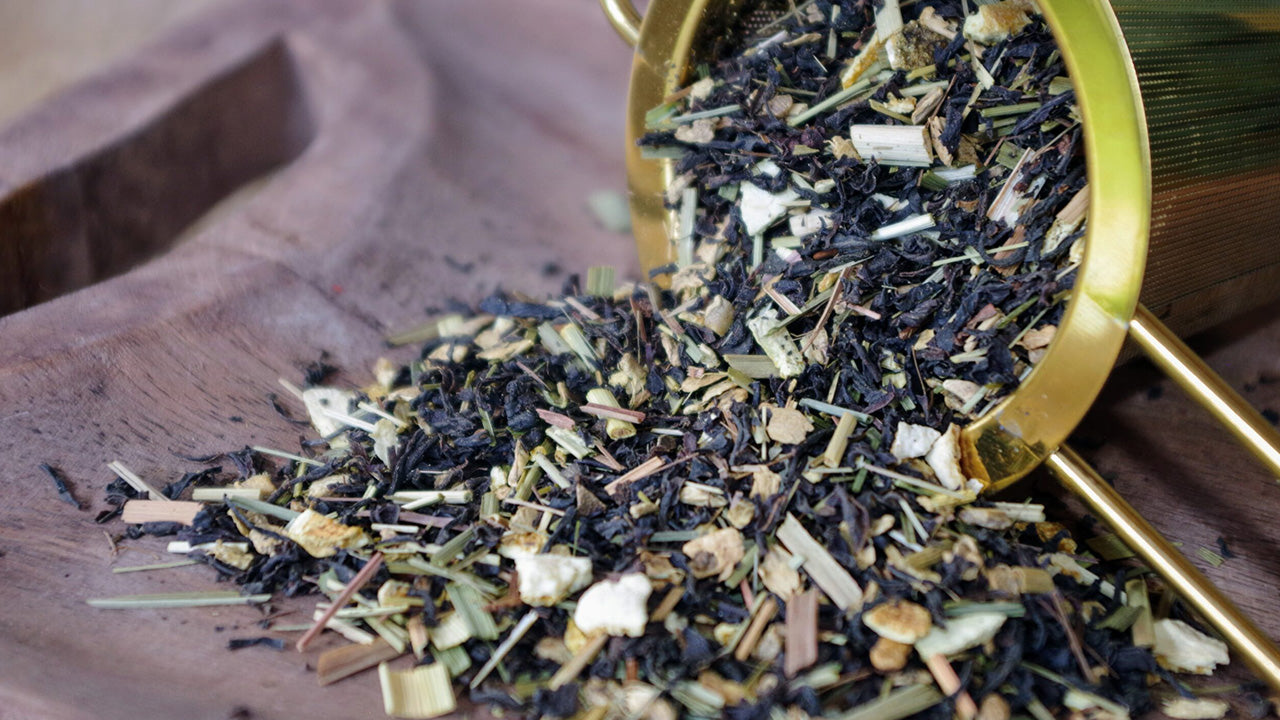 Photo du thé Zest’ Citronné BIO – Thé noir citron vert & gingembre, bio et rafraîchissant.