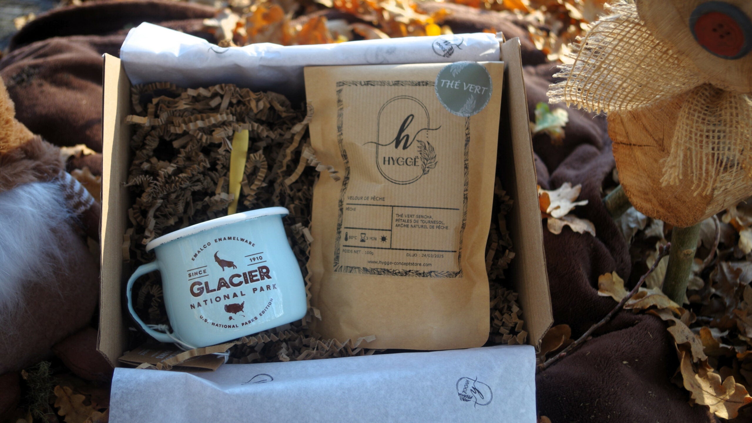 the-vert-velours-de-peche-100g-coffret-aventure-nature